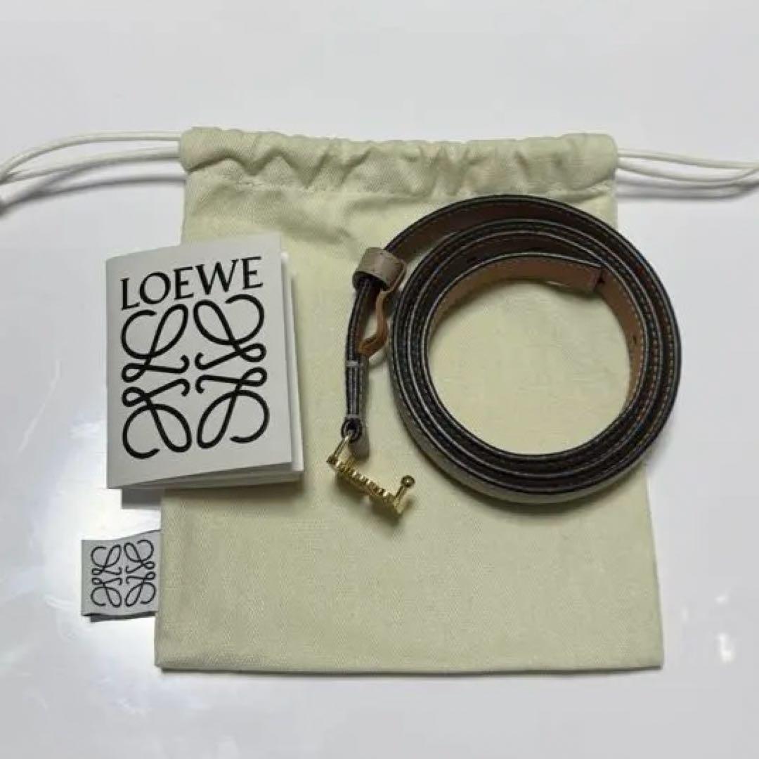 LOEWE ブラウンレザーベルト ゴールドバックル付き