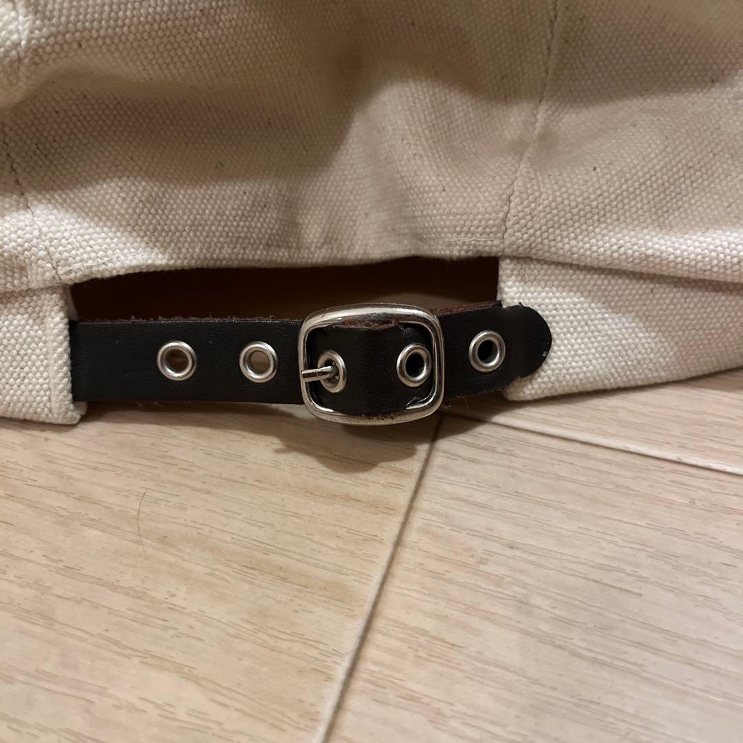 JACKSUN’Sキャンバス スタッズ付きキャスケット ホワイト/ブラック