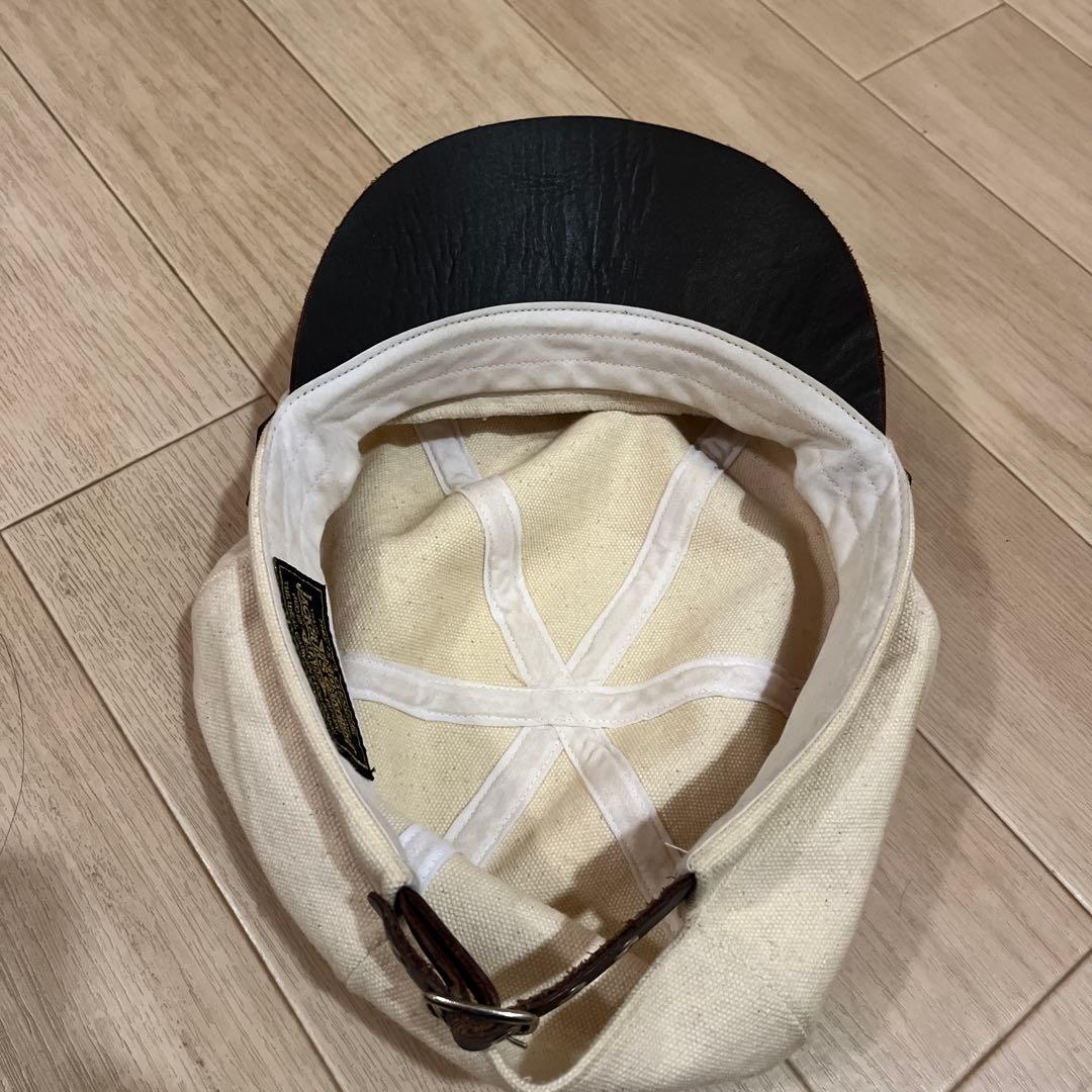 JACKSUN’Sキャンバス スタッズ付きキャスケット ホワイト/ブラック