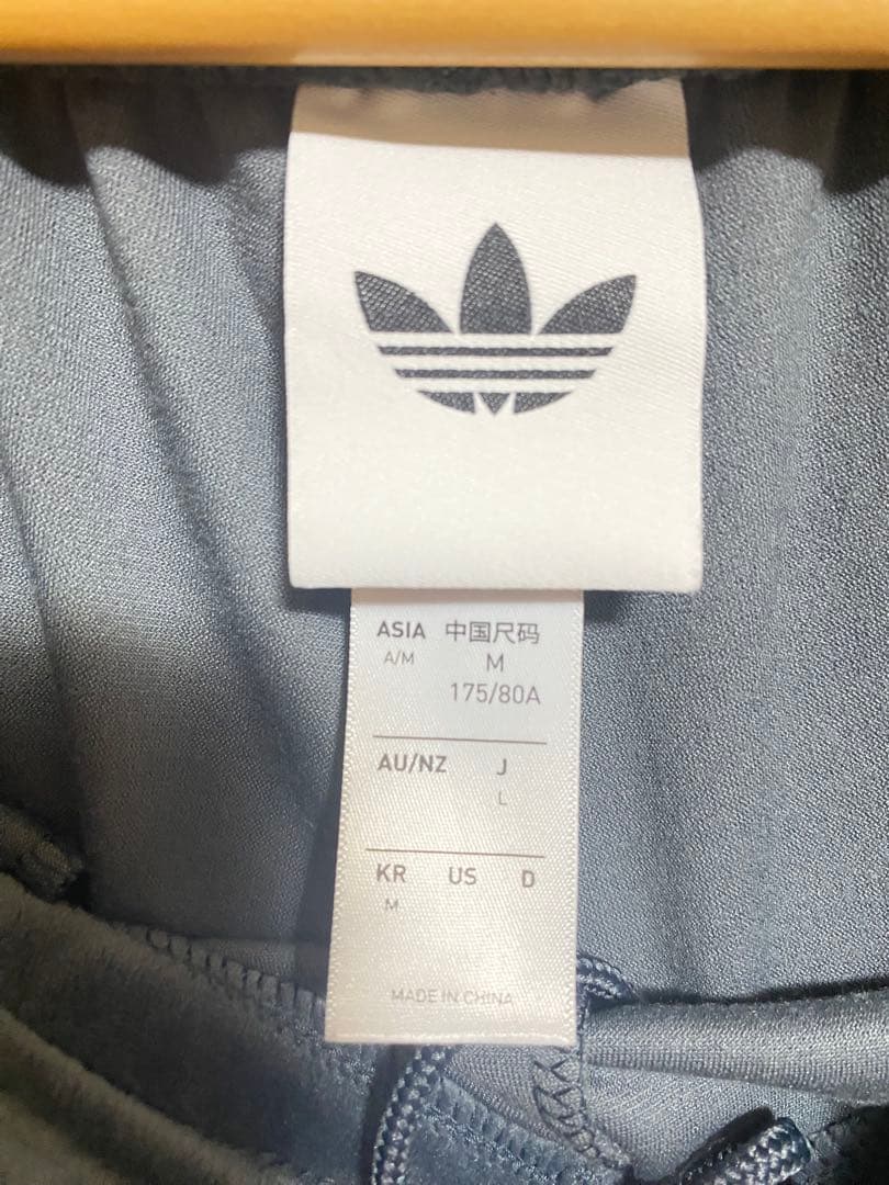 adidas Originals ベロア トラックトップ ジャケット