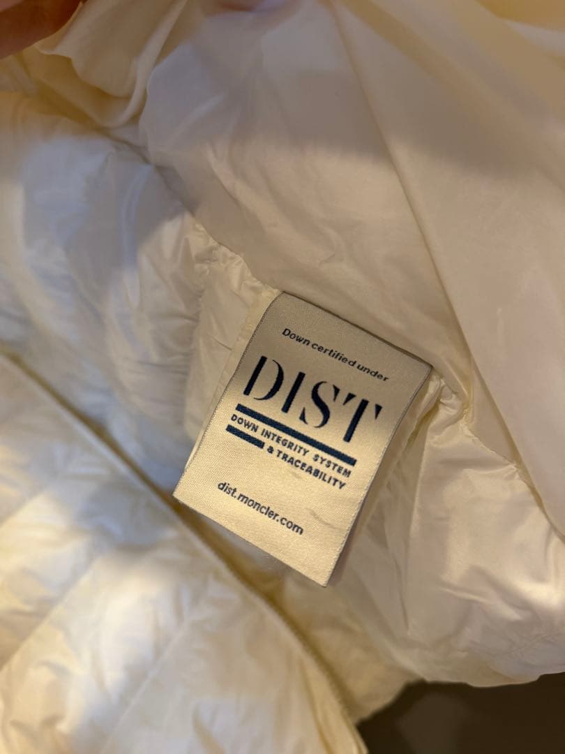 モンクレールダウン　ホワイトM