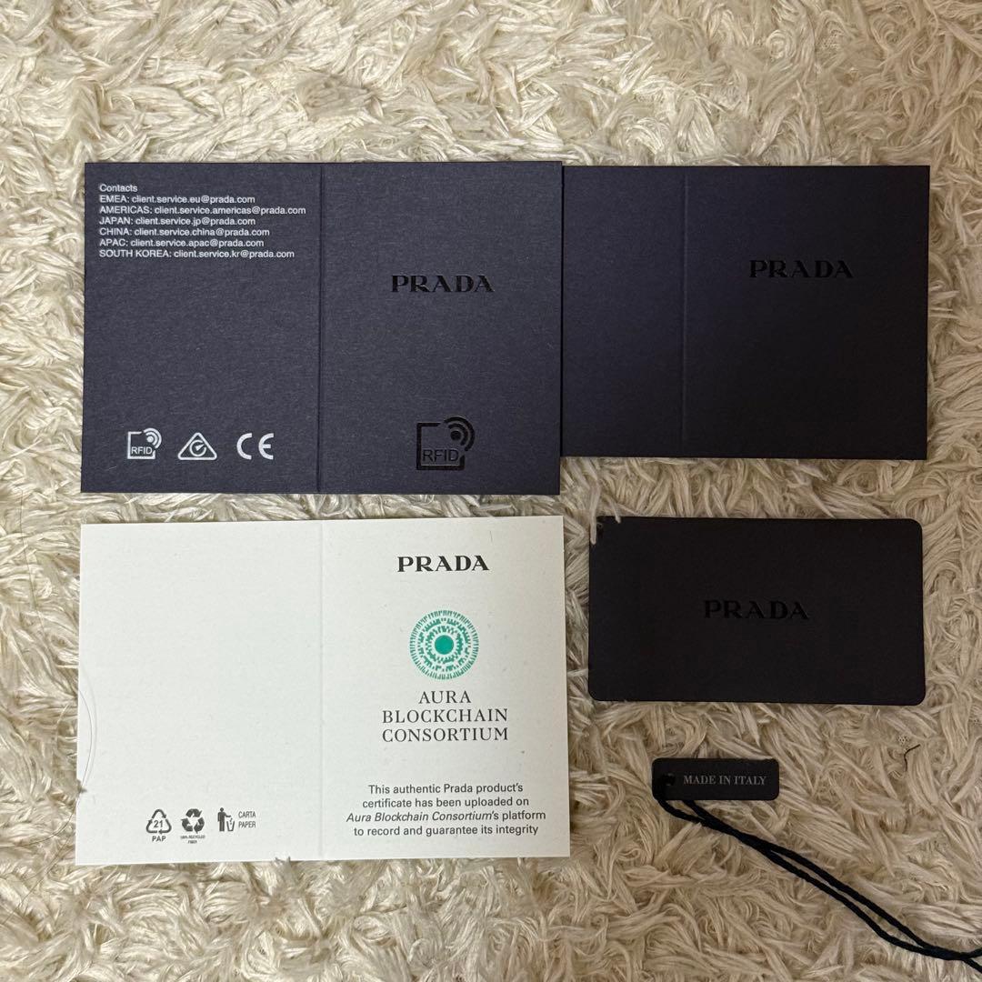 新品未使用 PRADA ブラックレザー iPhone14Proケース