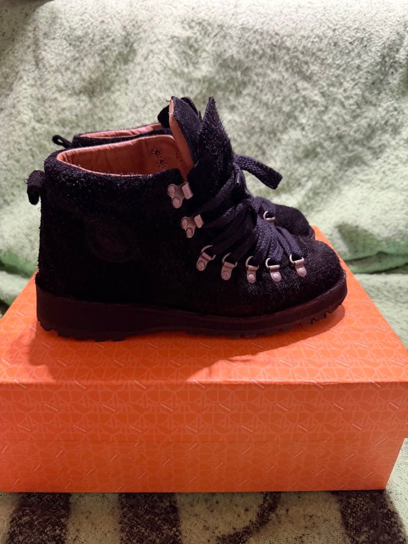 Naked wolfe マウンテンブーツ