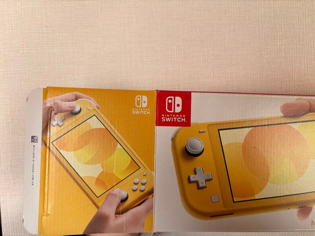 箱有　Nintendo Switch liteスイッチライト　イエロー