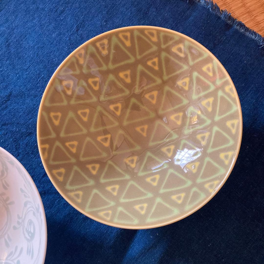 やっちゃん　白山陶器　森正洋デザイン　平茶碗4つセット