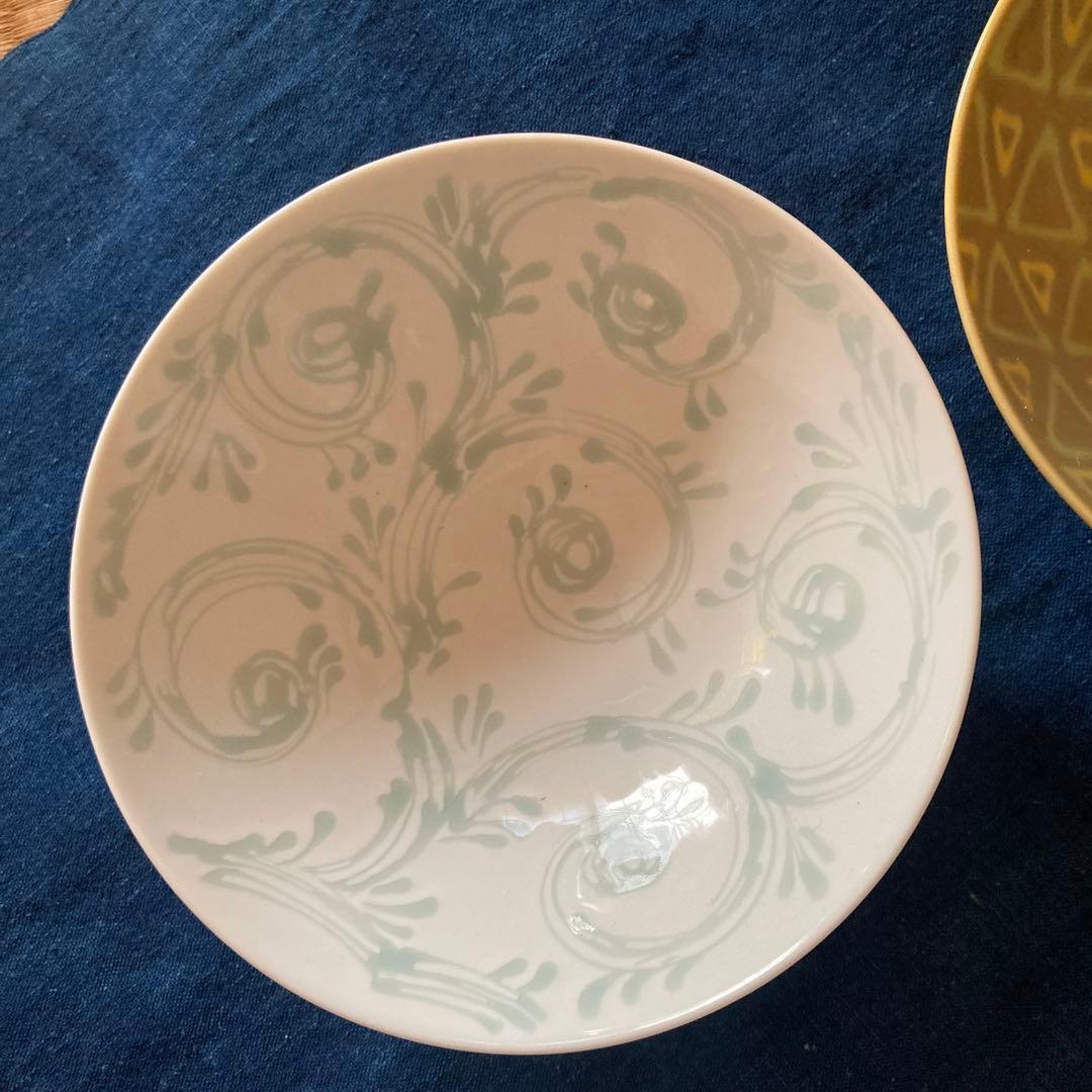 やっちゃん　白山陶器　森正洋デザイン　平茶碗4つセット