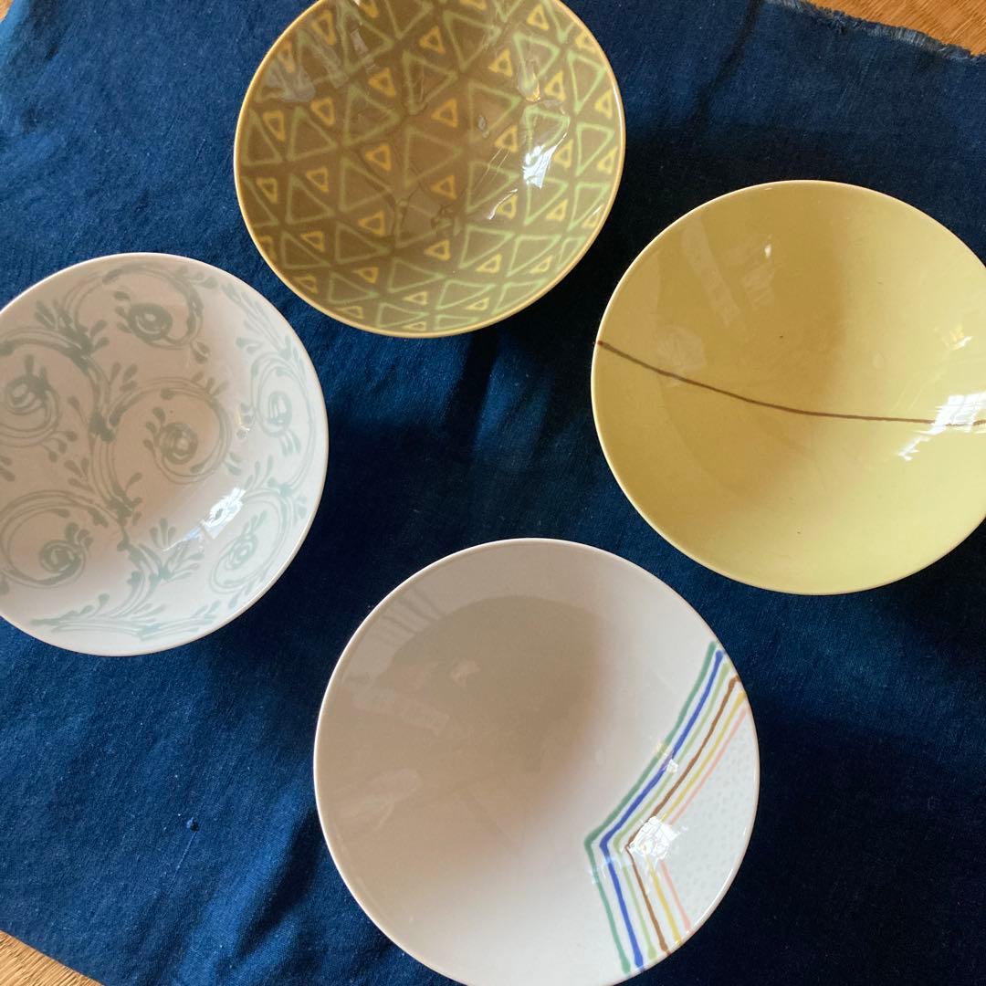 やっちゃん　白山陶器　森正洋デザイン　平茶碗4つセット