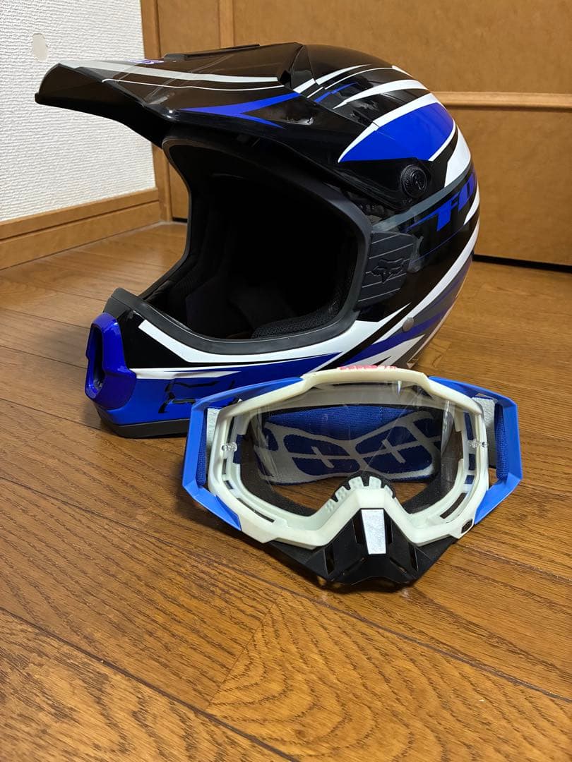 FOXオフロードヘルメット 100%ゴーグル付き