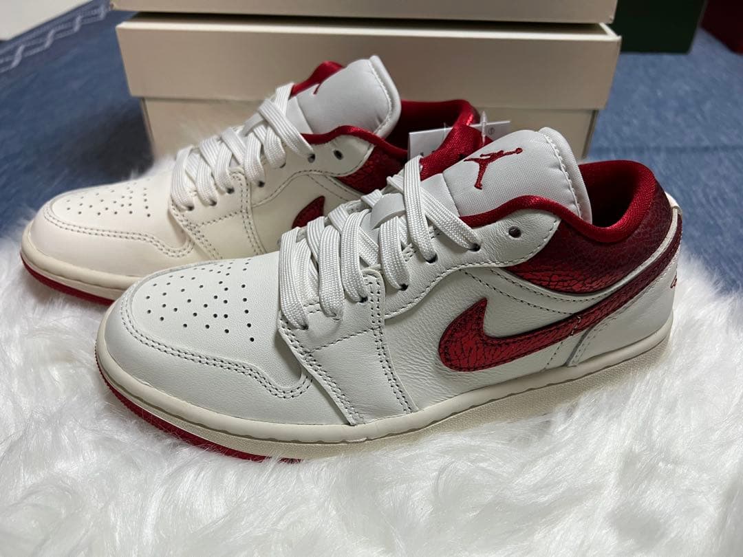 WMNS AIR JORDAN 1 LOW SEエアジョーダン1　23㎝