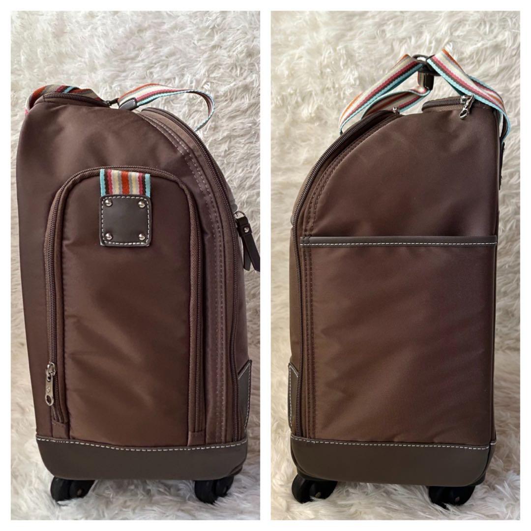 美品　サムソナイト　4輪キャリーケース　機内持ち込み可能　ハンドル調整可能