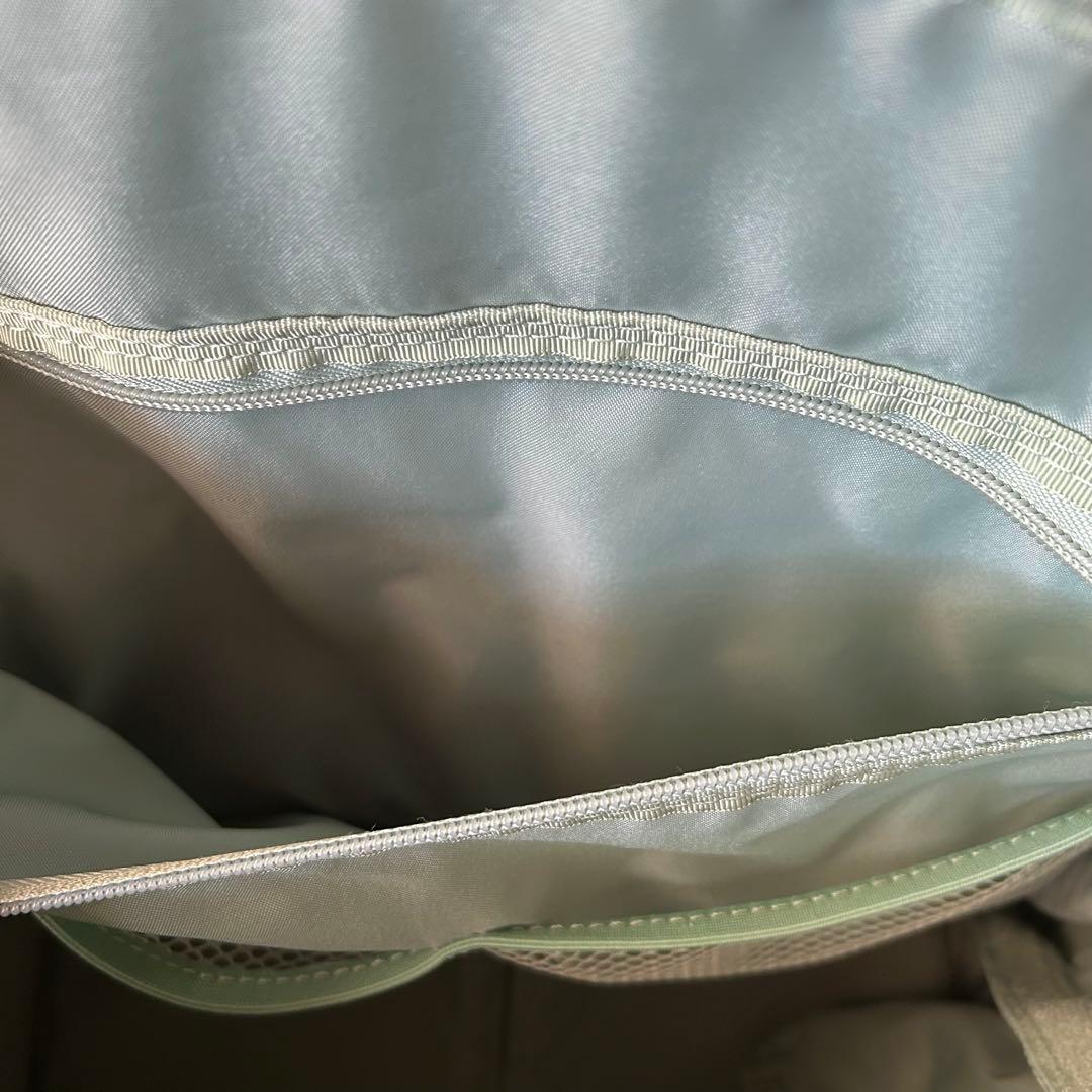 美品　サムソナイト　4輪キャリーケース　機内持ち込み可能　ハンドル調整可能