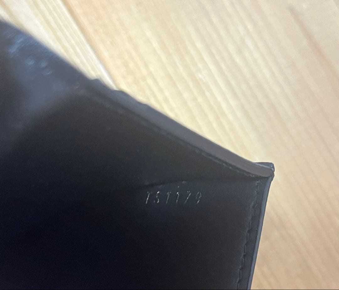 LOUIS VUITTON ポルトフォイユ　チュイルリー　ミニ　財布　三つ折り