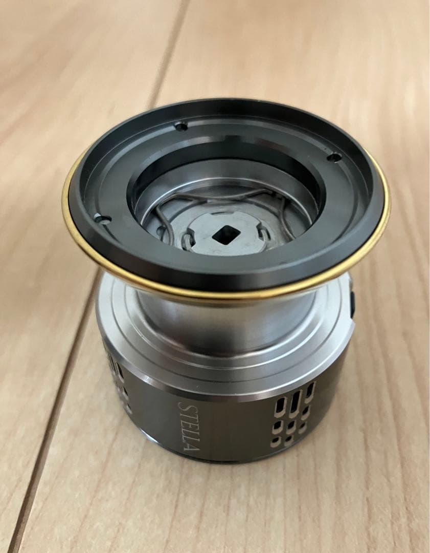 極美品　18ステラ スペアスプール　C3000