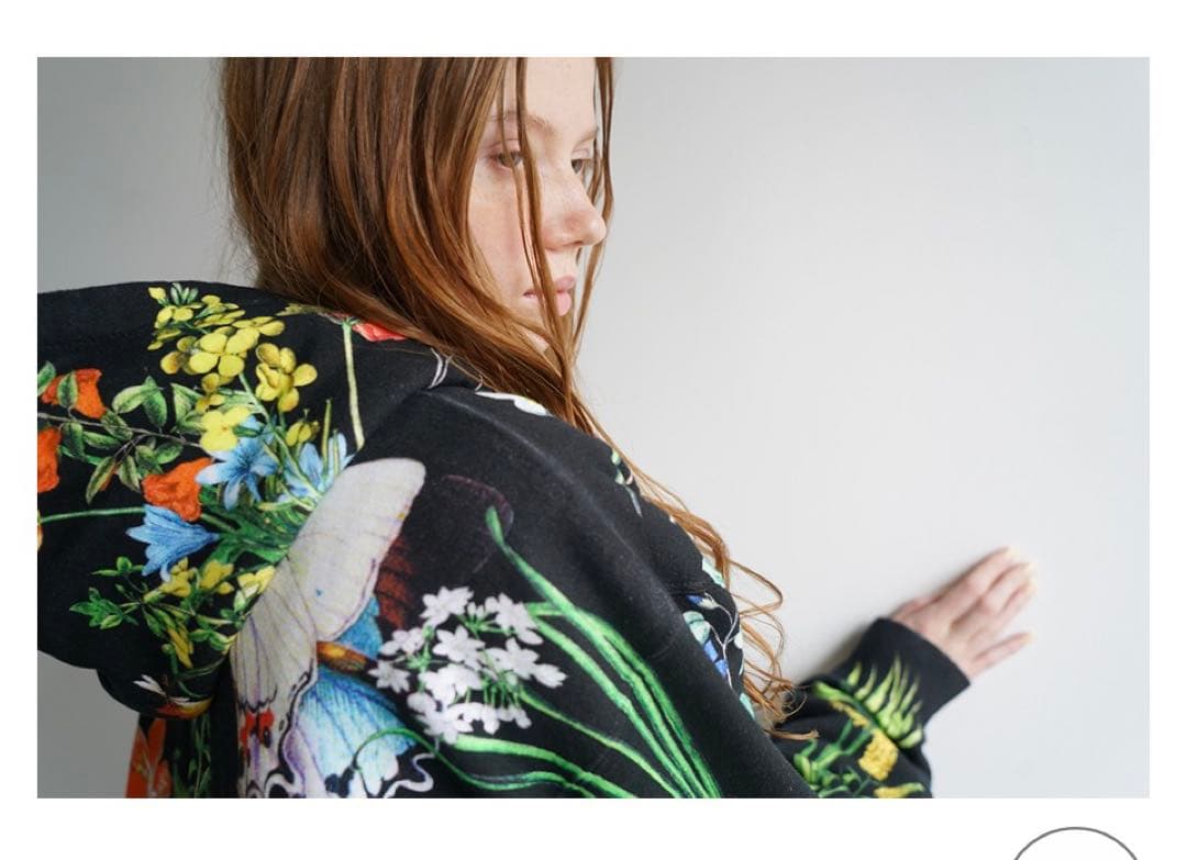 美品　Ahcahcum パーカー　レア