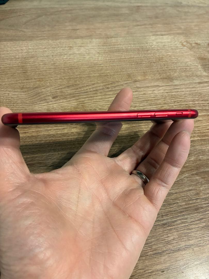 Apple iPhone 8 64GB レッド