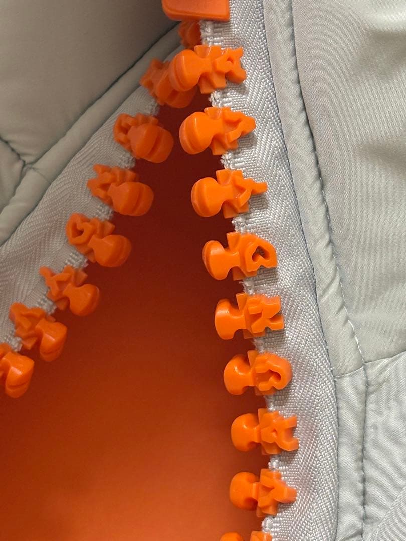 【ZR】VAUNDY ダウンベスト