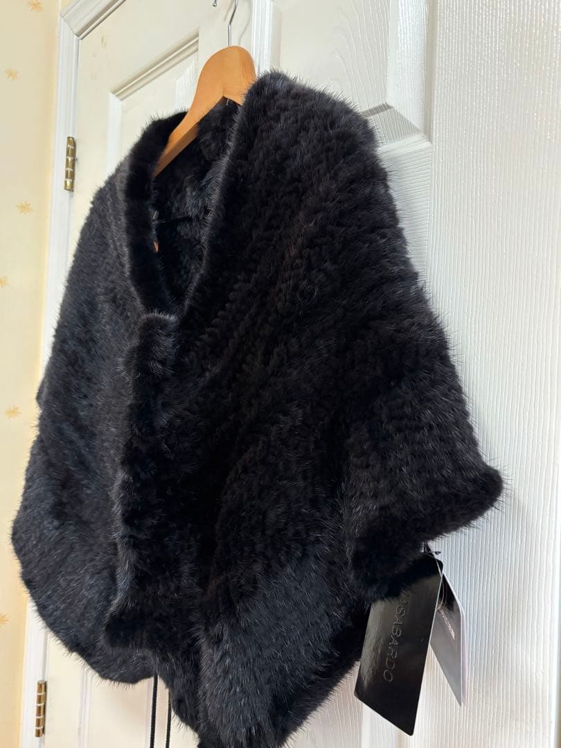 美品 ミンク毛皮　ファーケープ　ブラック　ポンチョ　羽織り　リアルファー