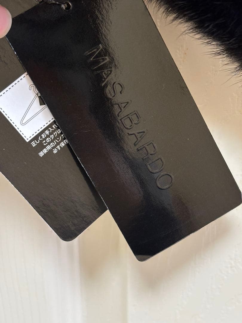 美品 ミンク毛皮　ファーケープ　ブラック　ポンチョ　羽織り　リアルファー