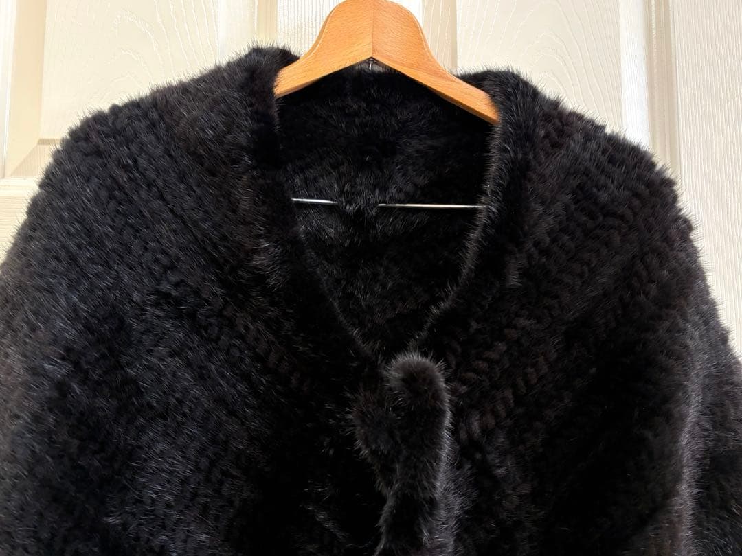 美品 ミンク毛皮　ファーケープ　ブラック　ポンチョ　羽織り　リアルファー