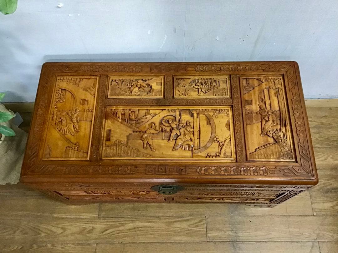 Totoro☆管370☆中国☆アンティーク☆手彫り☆カンファーチェスト