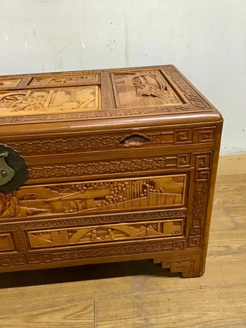 Totoro☆管370☆中国☆アンティーク☆手彫り☆カンファーチェスト