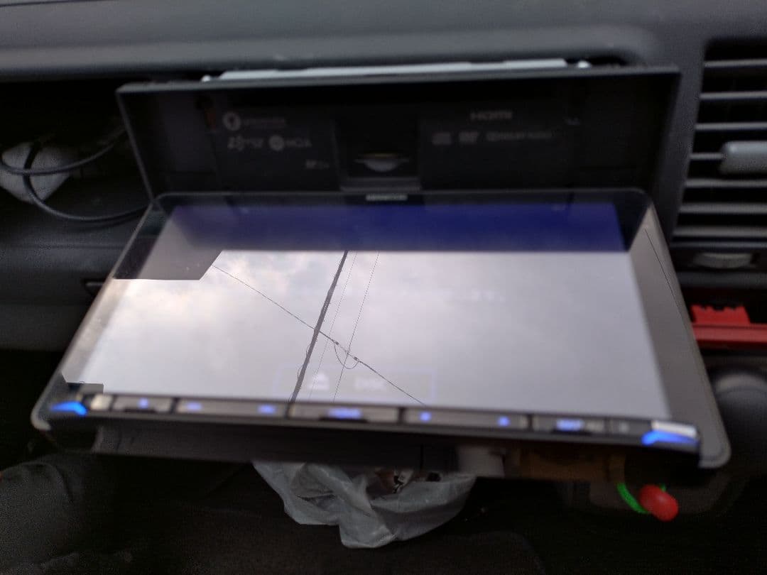 【美品】カーナビ　KENWOOD MDV-M906HDL　9インチナビ