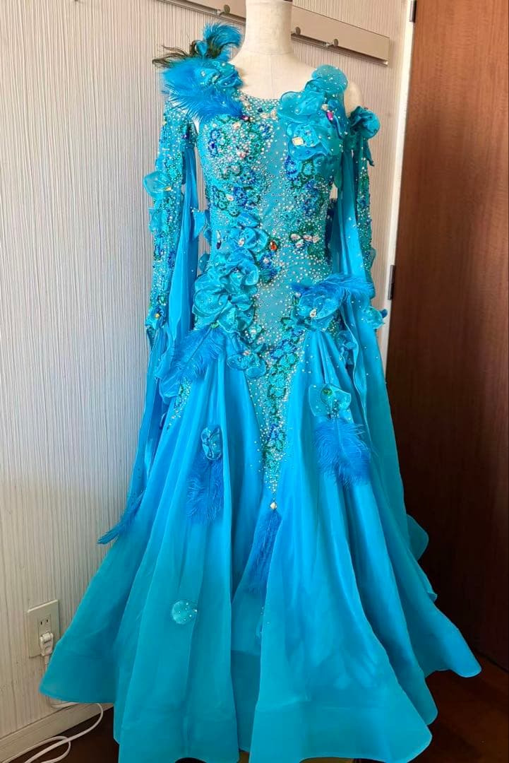 期間限定大幅セール❣️社交ダンスドレス　　タカダンス　ブルー　Ｍ