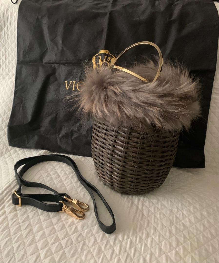 VIOLAdOROヴィオラドーロファー付きかごバッグ