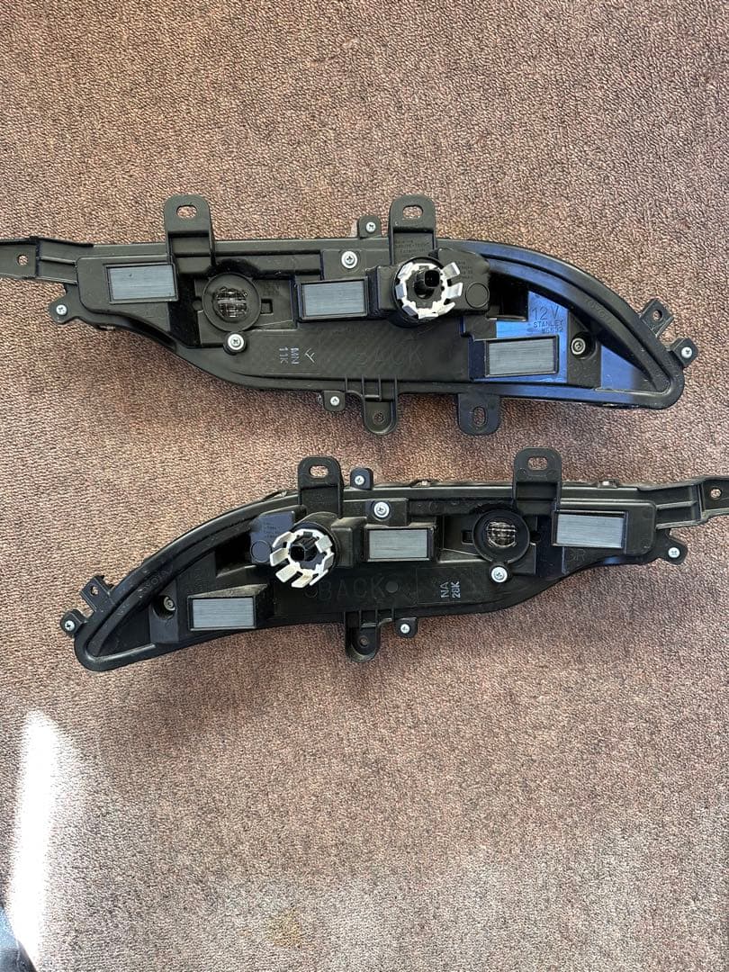 ハリアー 80 純正 テール リア ウインカー LED バック　2個