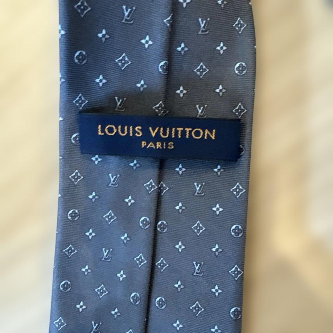 LOUIS VUITTON グレー パターン ネクタイ