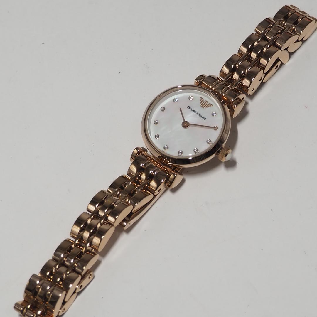 美品 アルマーニARMANI 11Pダイヤ シェル 腕時計 ゴールド F175