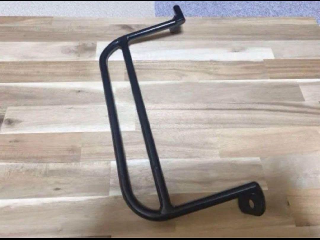 ハイエース200系　スーパーGL フットレスト　 運転席側&助手席側　足おき台