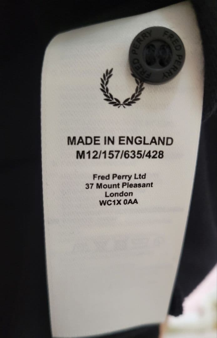 フレッドペリーポロシャツ　M12 ブラック×ゴールド　40サイズ　新品未使用