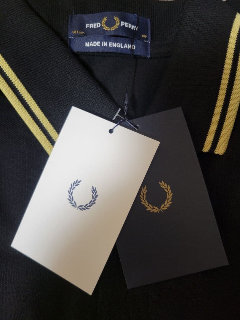 フレッドペリーポロシャツ　M12 ブラック×ゴールド　40サイズ　新品未使用