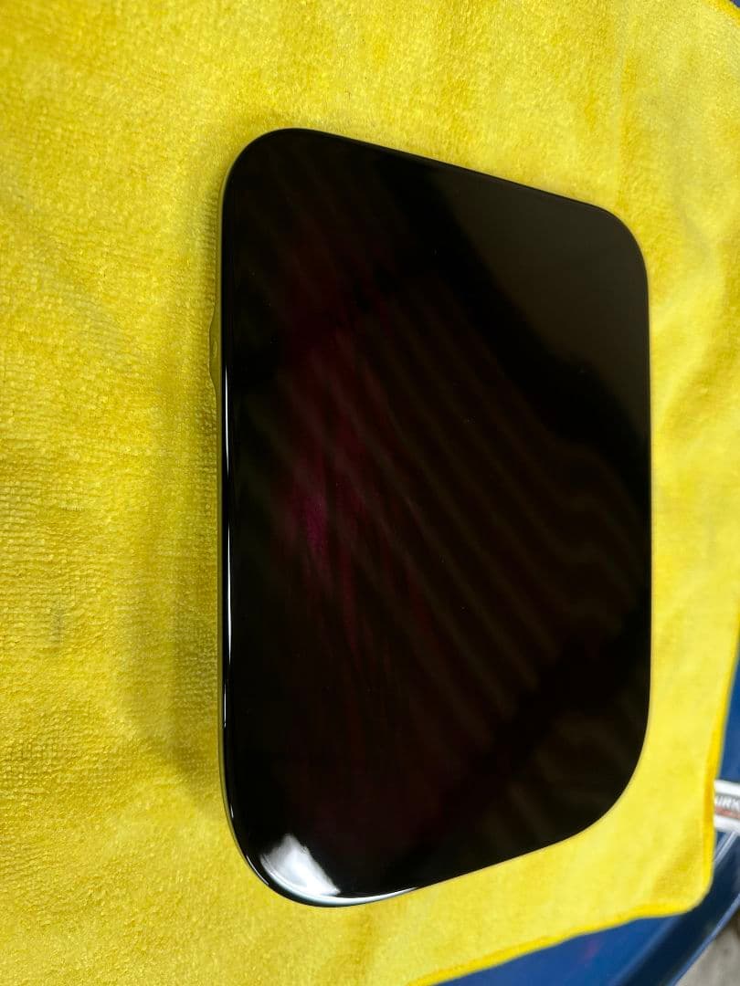 80ヴォクシー　ノア　グラインダータトゥー　ヒューエルリット　給油口