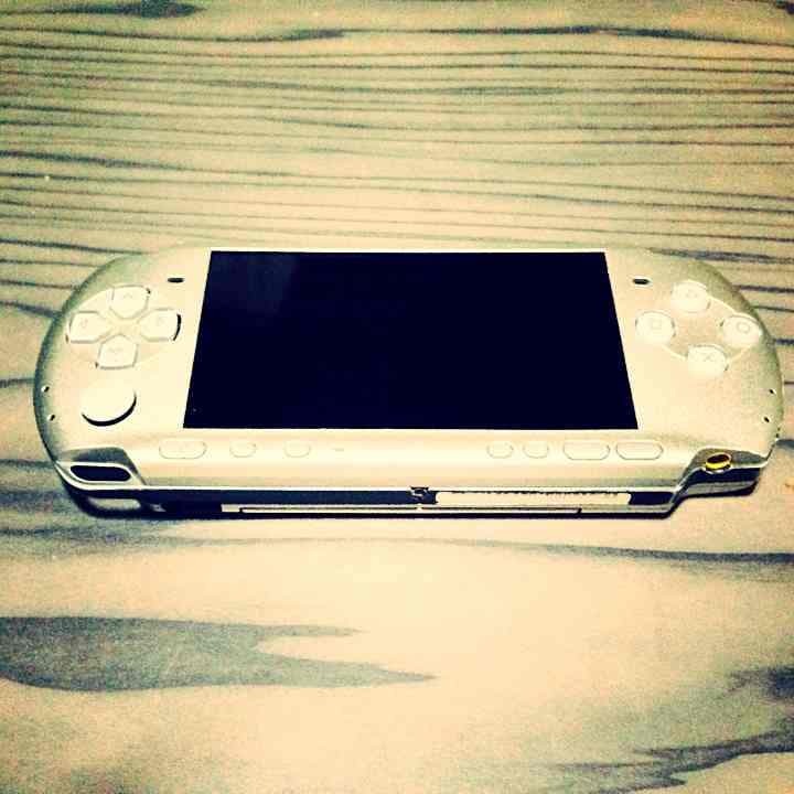 プレステーションポータブル3000