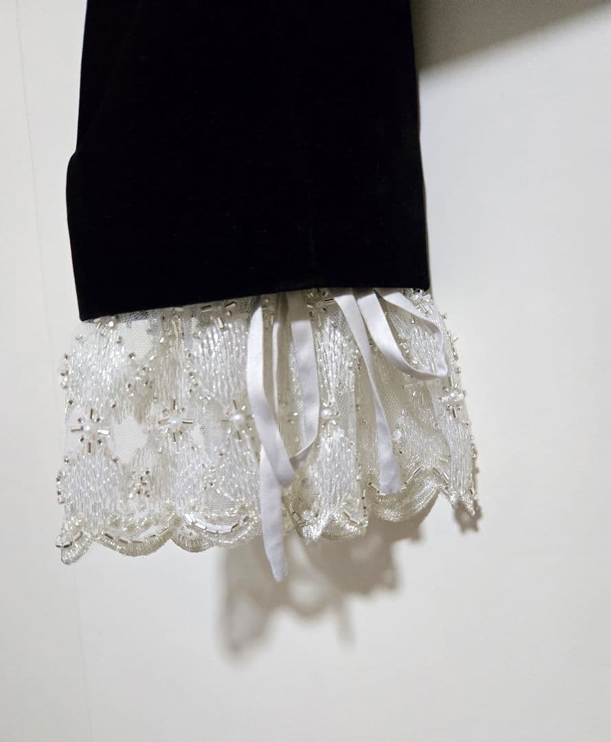 LILY BROWN（リリー ブラウン）スカラップビジューアタッチドジャケット