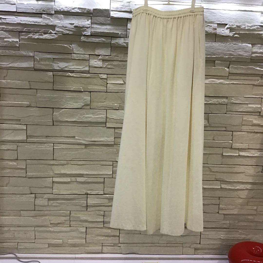 LE PHIL コンパクトギャザーワイドパンツ　ホワイト