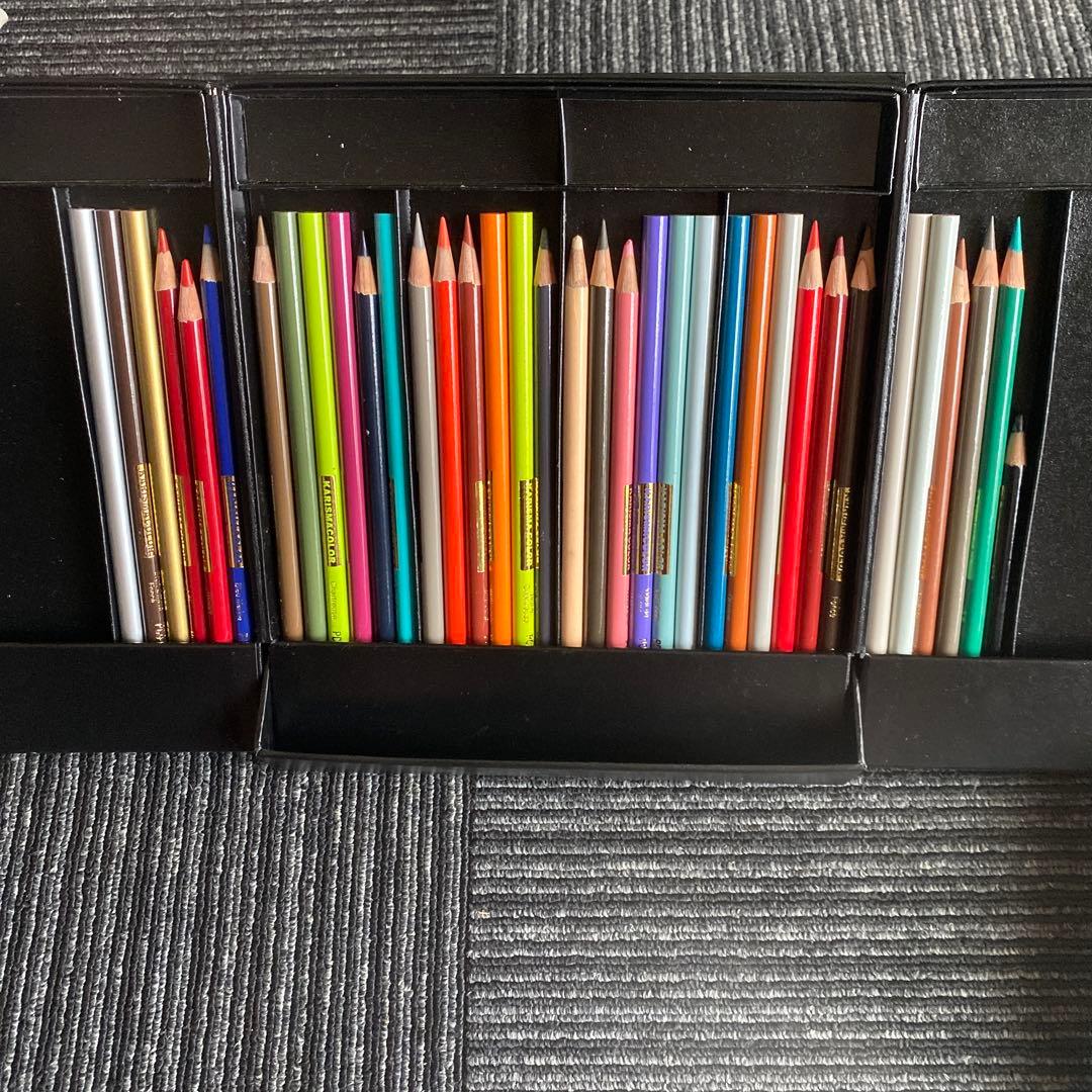 カリスマカラー　色鉛筆