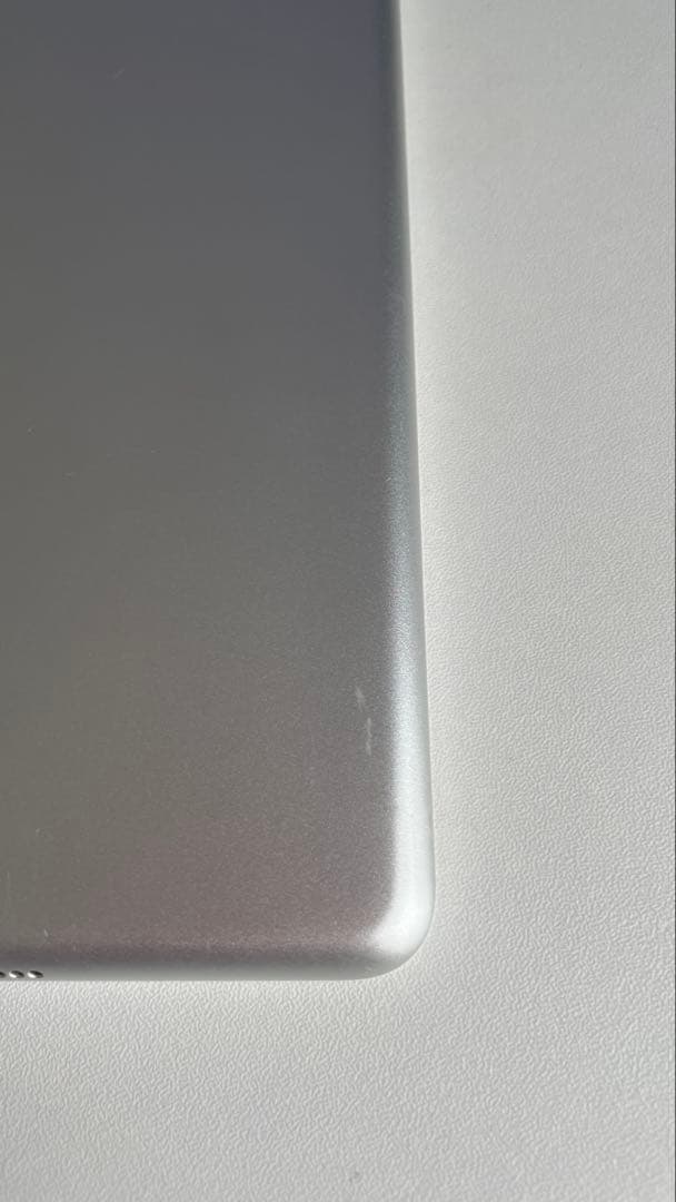 iPad 第5世代 本体 シルバー