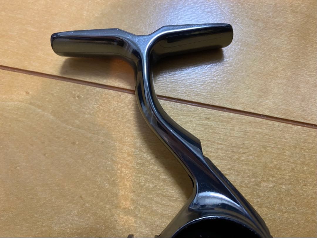 22イグジスト LT 2500S-XH ボディパーツ