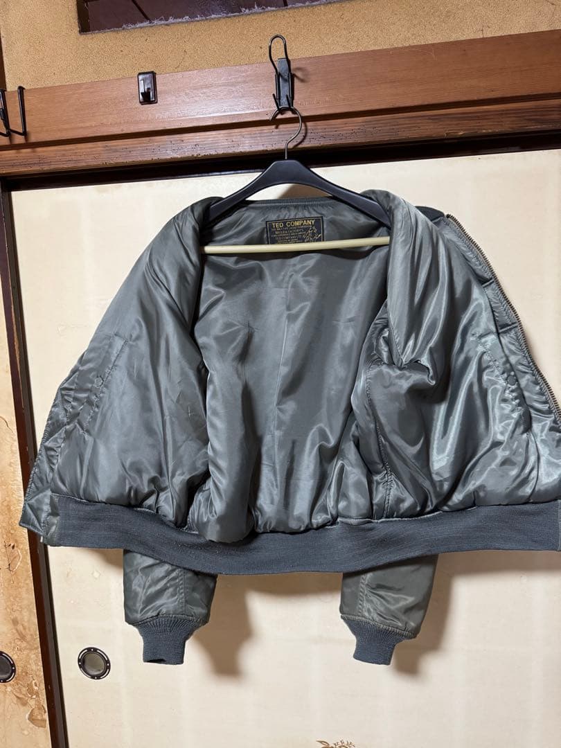 テッドマンオリーブMA-1 フライトジャケット パッチ付きサイズ42