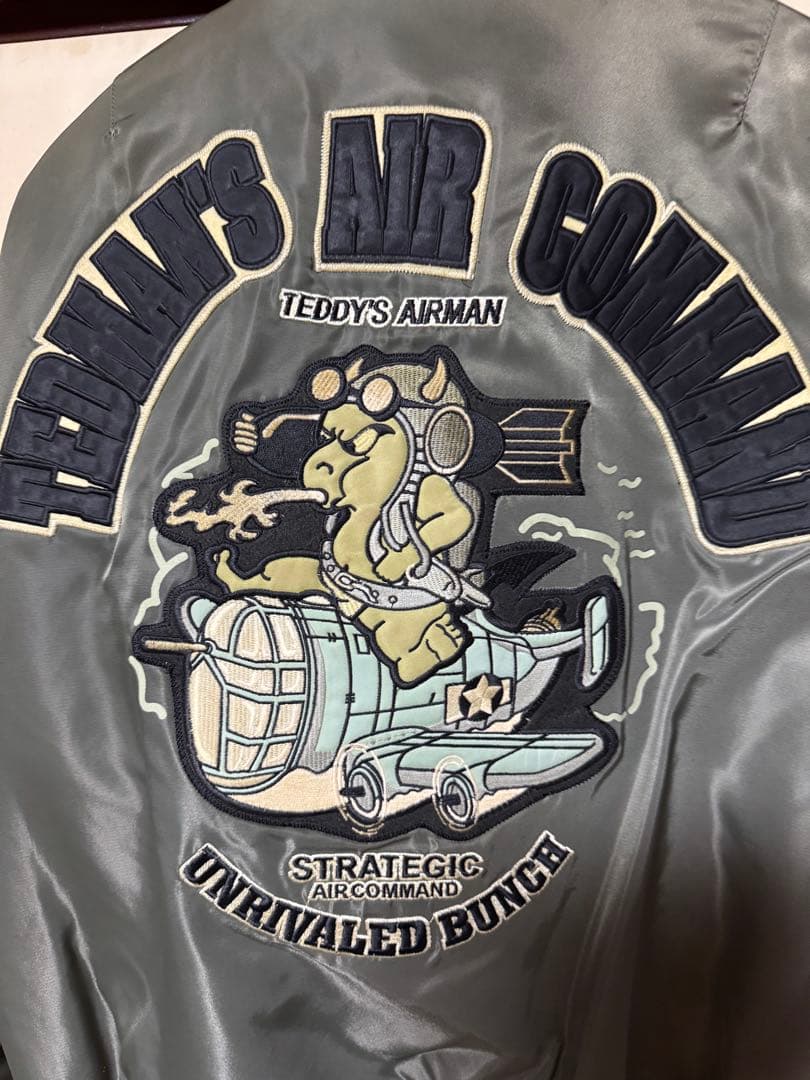 テッドマンオリーブMA-1 フライトジャケット パッチ付きサイズ42