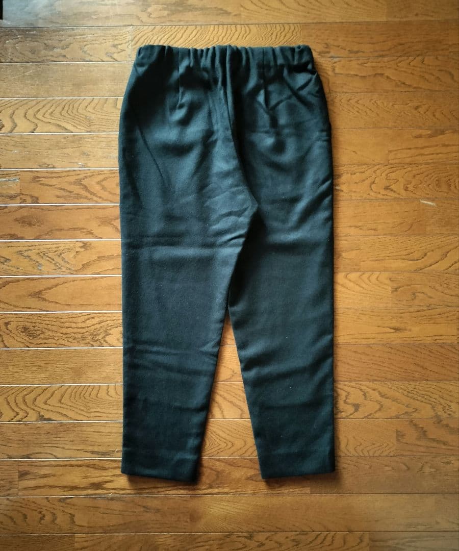 美品evam eva【定価2.5万】ブラックタックパンツ