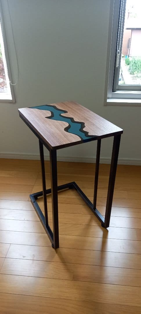 リバーテーブル　レジンテーブル　サイドテーブル　キャスター付き　コーヒーテーブル