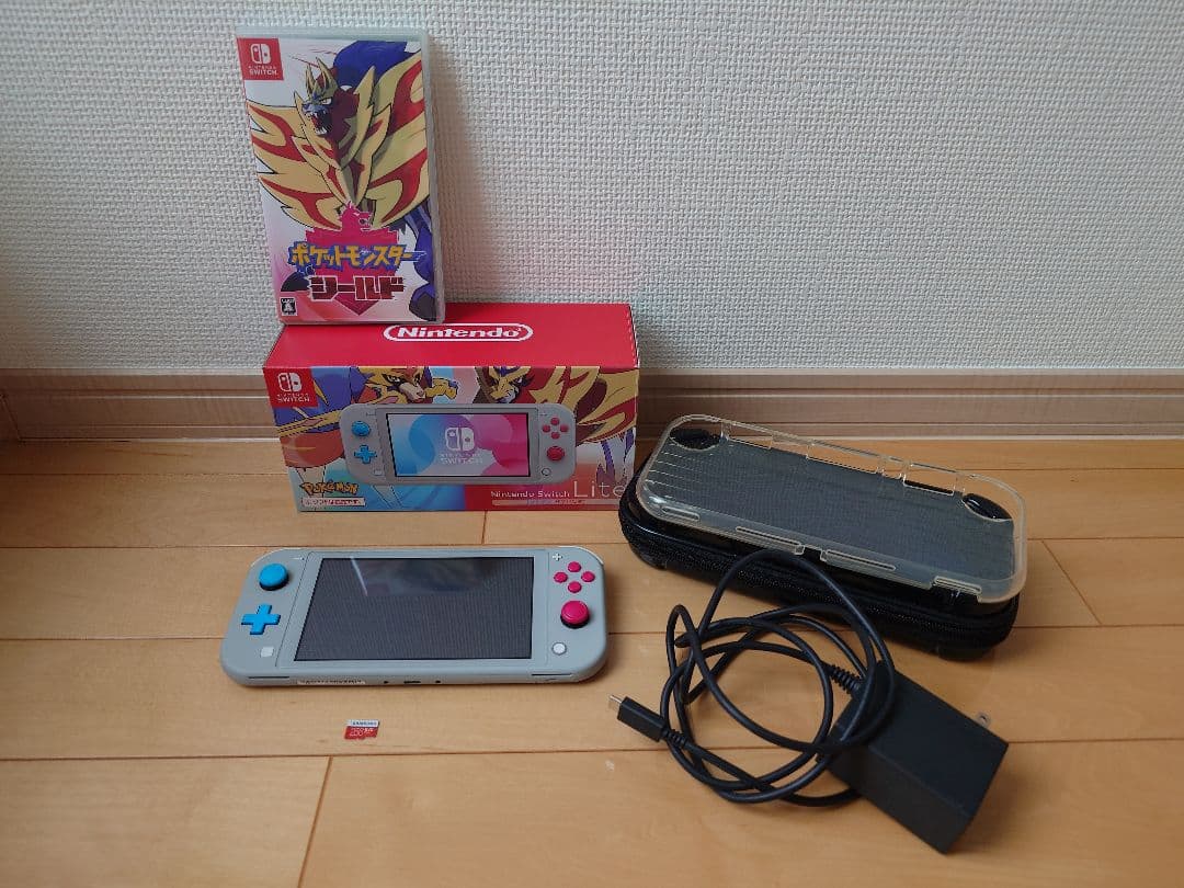 Nintendo Switch Lite ザシアン・ザマゼンタ ＋α