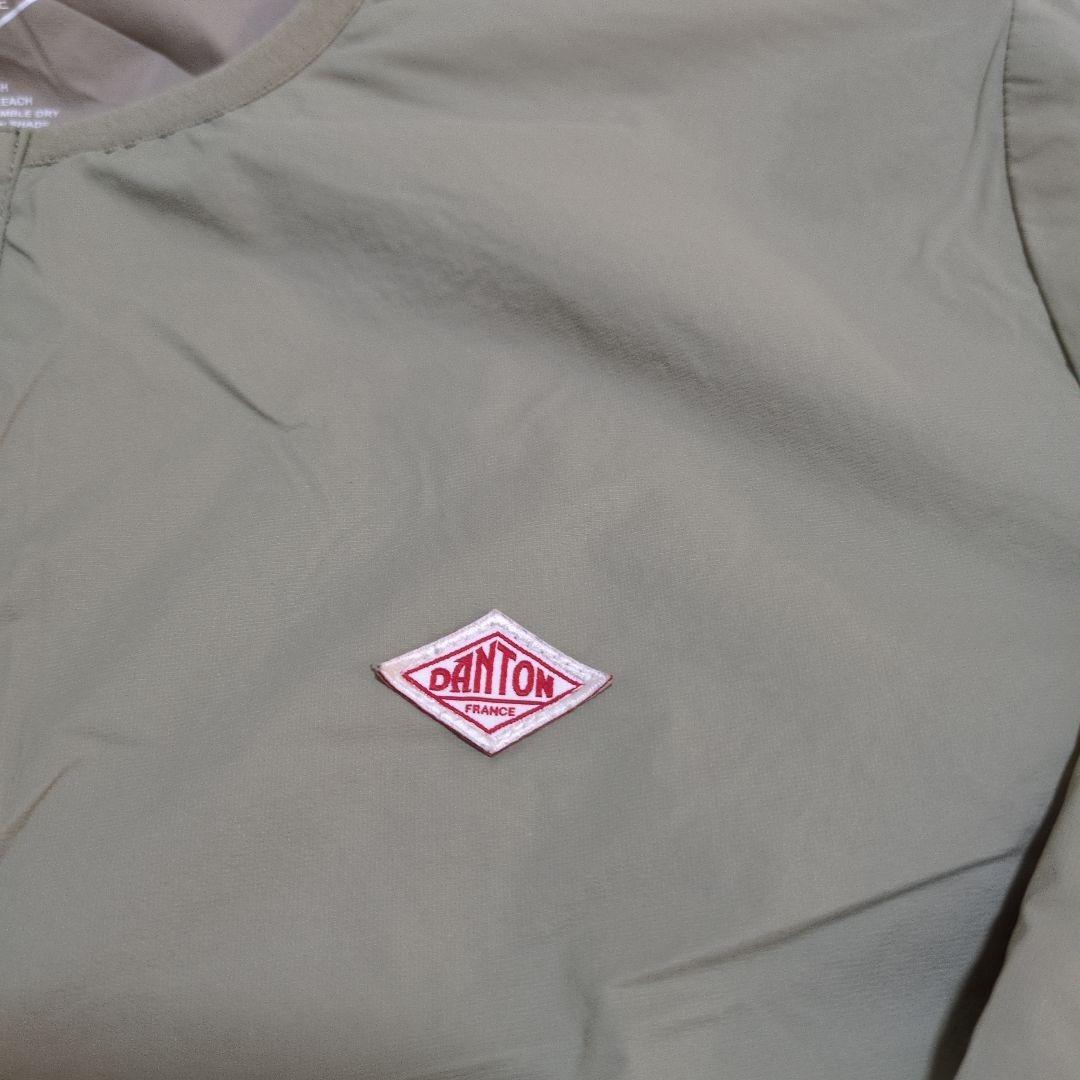 ダントン　インサレーションノーカラージャケット　ナイロンMサイズ