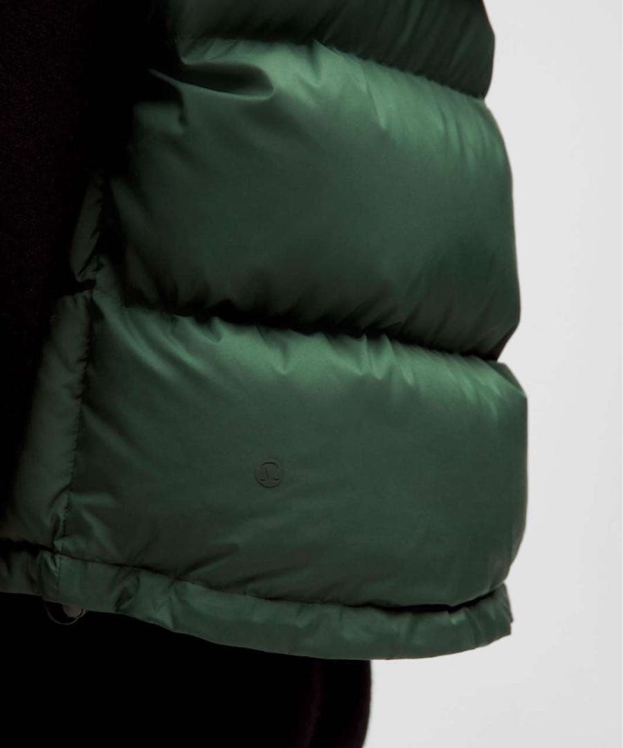 ルルレモン Wunder Puff Cropped ベスト サイズ4 グリーン