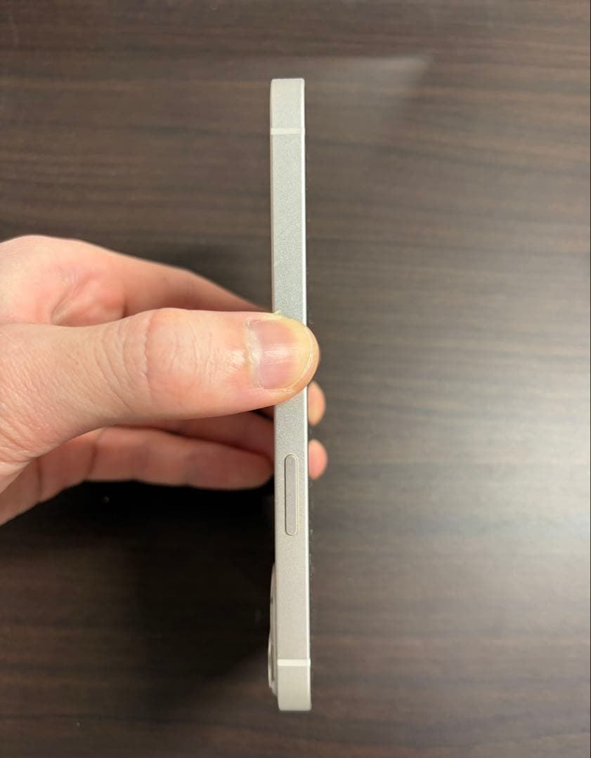 iPhone13 スターライト 箱・充電器等付属