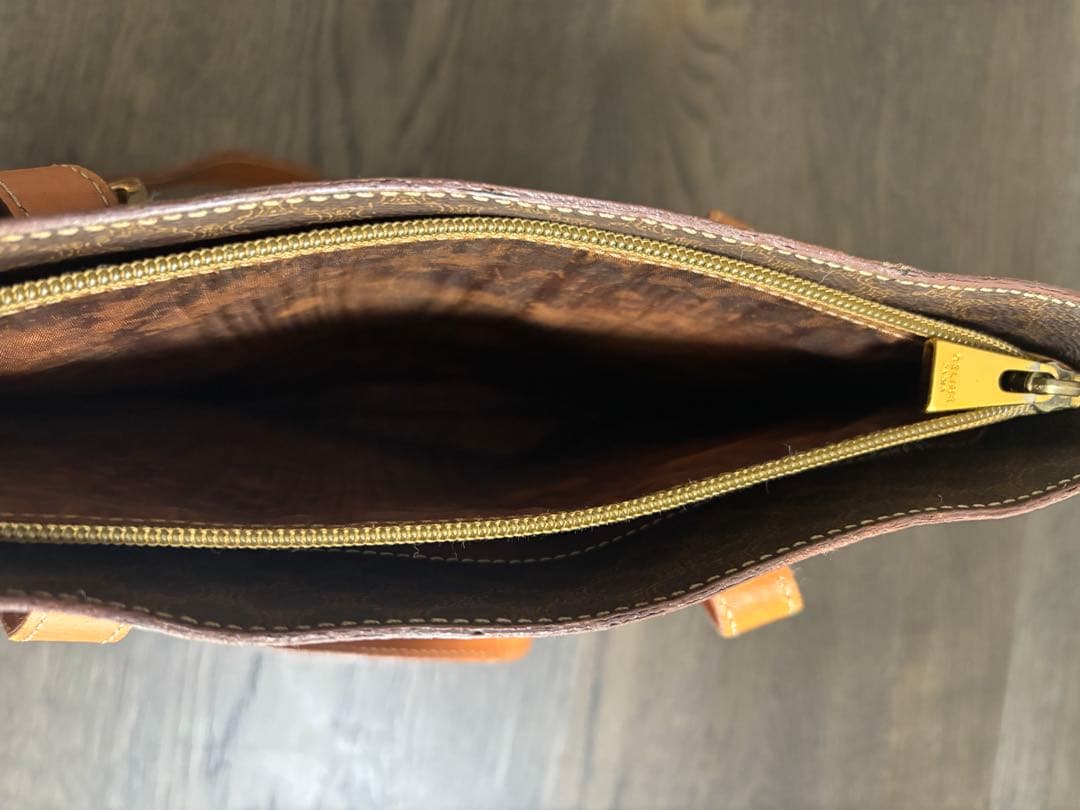 【美品】セリーヌ　トートバッグ　バケツ型　マカダム　トリオンフ　PVC　レザー